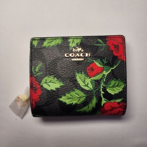 NWT Coach CC858 Snap Wallet In Signature Canvas With Fairytale Rose Print v2 - Picture 1 of 4